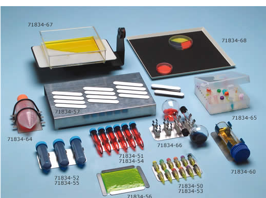 1 MAGNETIC ATTACHABLE COVERED 100/MICROTUBE BOX